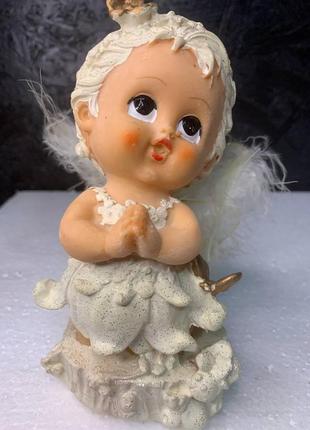 Статуэтка ангел с крыльями