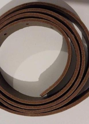 Кожаный пояс тонкий