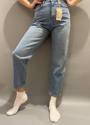 Нові жіночі джинси mango