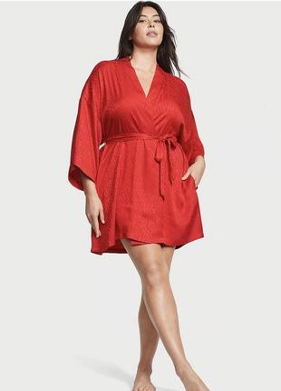 Атласний шовковистий халат victoria’s secret розмір xs/s, m/l. вікторія сікрет