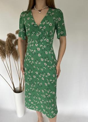 Актуальний ретро міні сарафан на ґудзиках в квітковий принт сукня плаття