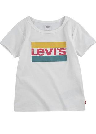 Новая футболка levis 5-6 лет