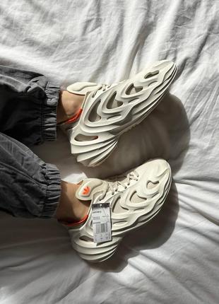 Кроссовки adidas