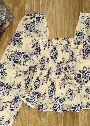 Жіноча блузка