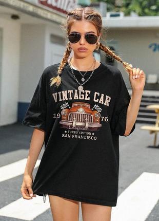 Черная футболка женская оверсайз с принтами3 фото