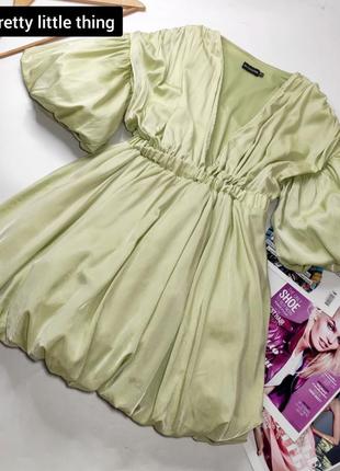 Платье женское салатовое оливкового цвета клеш с объемными рукавами от бренда pretty little thing s m