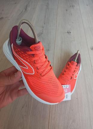 Кроссовки яркие kalenji р. 31.5