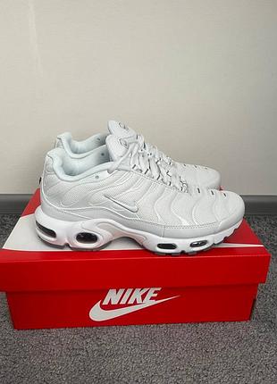 Кроссовки nike air max plus tn (triple white) р41,42,43