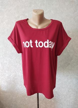 Женская футболка красного цвета с надписью shein