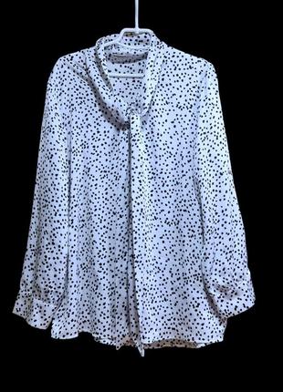 Дуже  красива  блузка