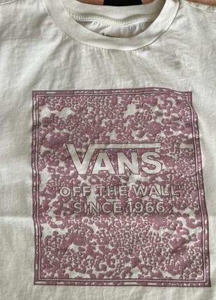 Футболка vans