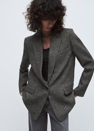 Базовый пиджак zara серый женский однобортный плотный теплый шерстяной