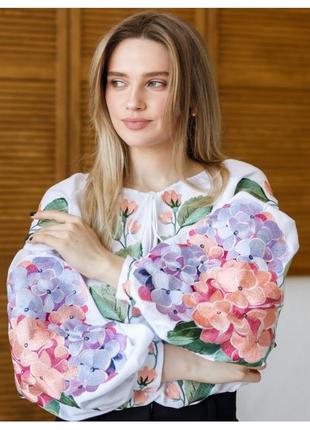 Вишиванка жіноча розкішна