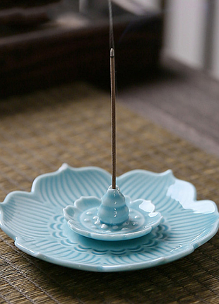 Підставка у лотосі блакитна