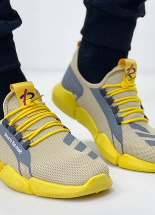 Стильні кросівки