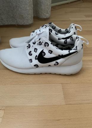 Кросівки nike