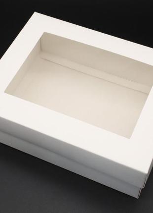 Сборные картонные коробки для подарков. цвет белый. 22х17х7.5см