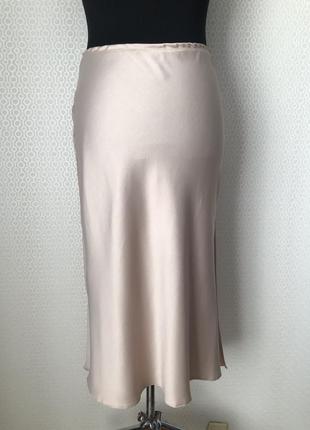 Новая с этикеткой  в бельевом стиле благородного бежевого цвета юбка от бренда f&amp;f, размер 46 eur