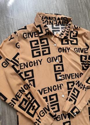 Женская рубашка в стиле fendi
