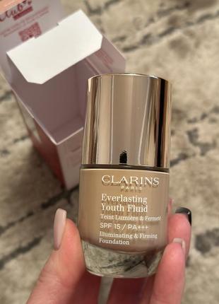 Тональный крем clarins