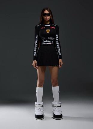 Кофта лонгслив дыня облегающая по фигуре свитшот нашивки патчи накат рисунок спорт...