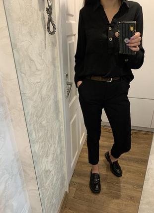 Черная базовая рубашка блуза