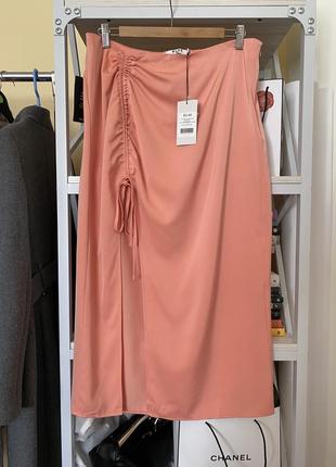 Шикарна спідниця юбка міді з розрізом на зав‘язці персикова na-kd літня