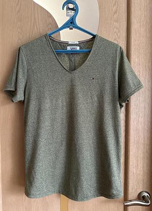 Чоловіча футболка від відомого бренду