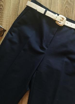 Идеальные новые! темно-синие брюки со стрелками от zara / с молочным ремешком6 фото