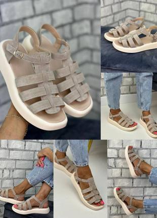 Жіночі босоніжки