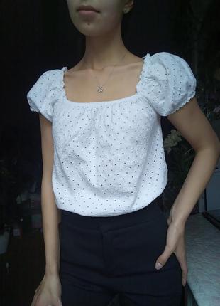 Білосніжна блузка прошва, бавовняна блузка з квадратним вирізом, бавовна блузка з відкритими плечима, кроп-шлузка, жіночна блуза