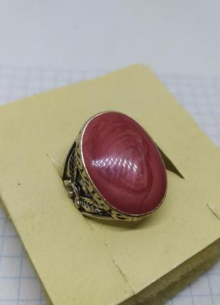 Кольцо с натуральным камнем