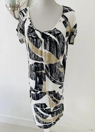 Сковья weekend max mara