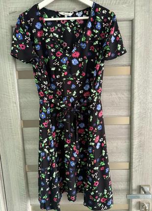 Сукня плаття