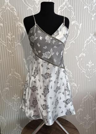 Нічна сорочка / комбінація в квітковий принт queentex