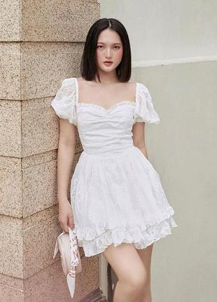 Сукня з прошви білого кольору