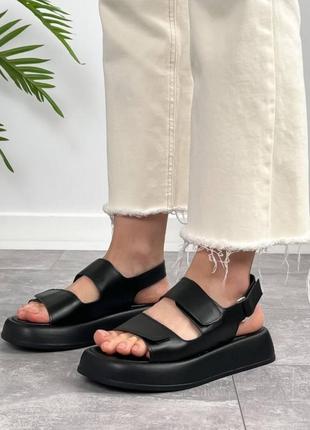 Черные женские босоножки сандалии на липучках на высокой подошве утолщенной из натуральной кожи кожаные босоножки сандалии с липучками