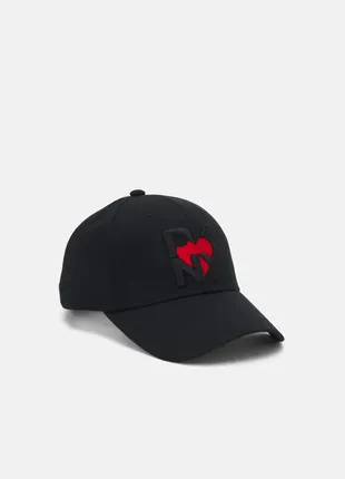 Кепка dkny