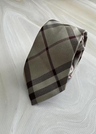 Класична краватка burberry