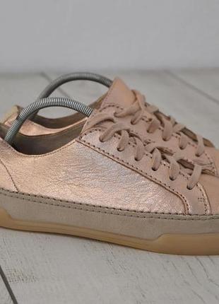 Clarks жіночі шкіряні кросівки рожевого кольору оригінал 38 38.5 розмір