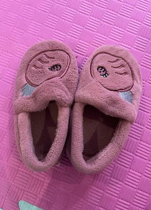 Тапки, капці домашні