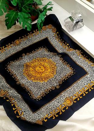 Винтажный шёлковый шейный платок  versace