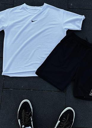 Комплект nike весна/лето