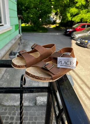 Сандалі від children’s place