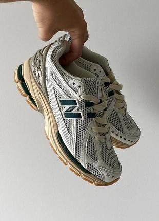 Жіночі кросівки в стилі new balance 1906r green/white.