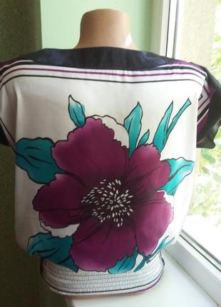 Женская летняя блузка с цветочным принтом2 фото