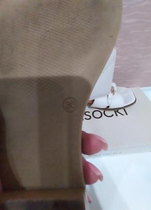 Кожанные шлёпки