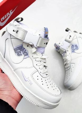 Зимові жіночі кросівки nike air force 1 mid 07 white білі5 фото