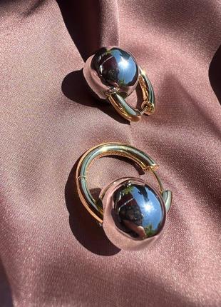 Брендовые серьги серебряно-золотого цвета