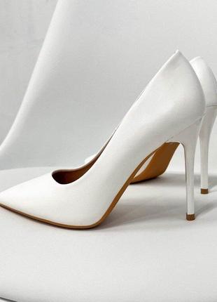 Белые туфли на каблуке, беллые туфлы на каблуке, свадебные туфлы свадебные туфли лодочки 35-39р код